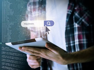search engines vs chatbot